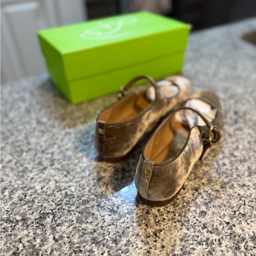 Michaela Velvet Mary Jane Flats Dark Silver Sage - Picture 7 of 10